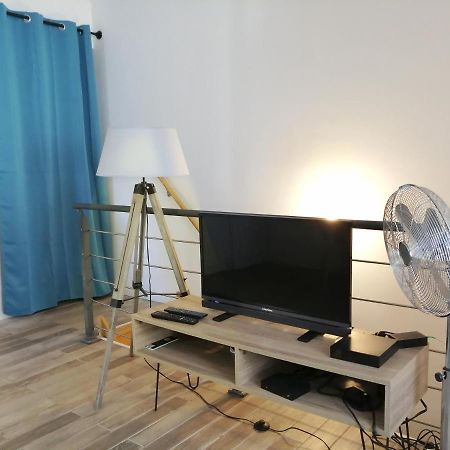 Ferienwohnung Blue Rent Bron Exterior foto