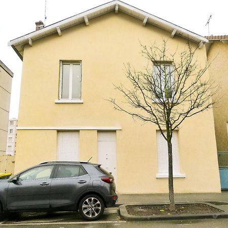Ferienwohnung Blue Rent Bron Exterior foto