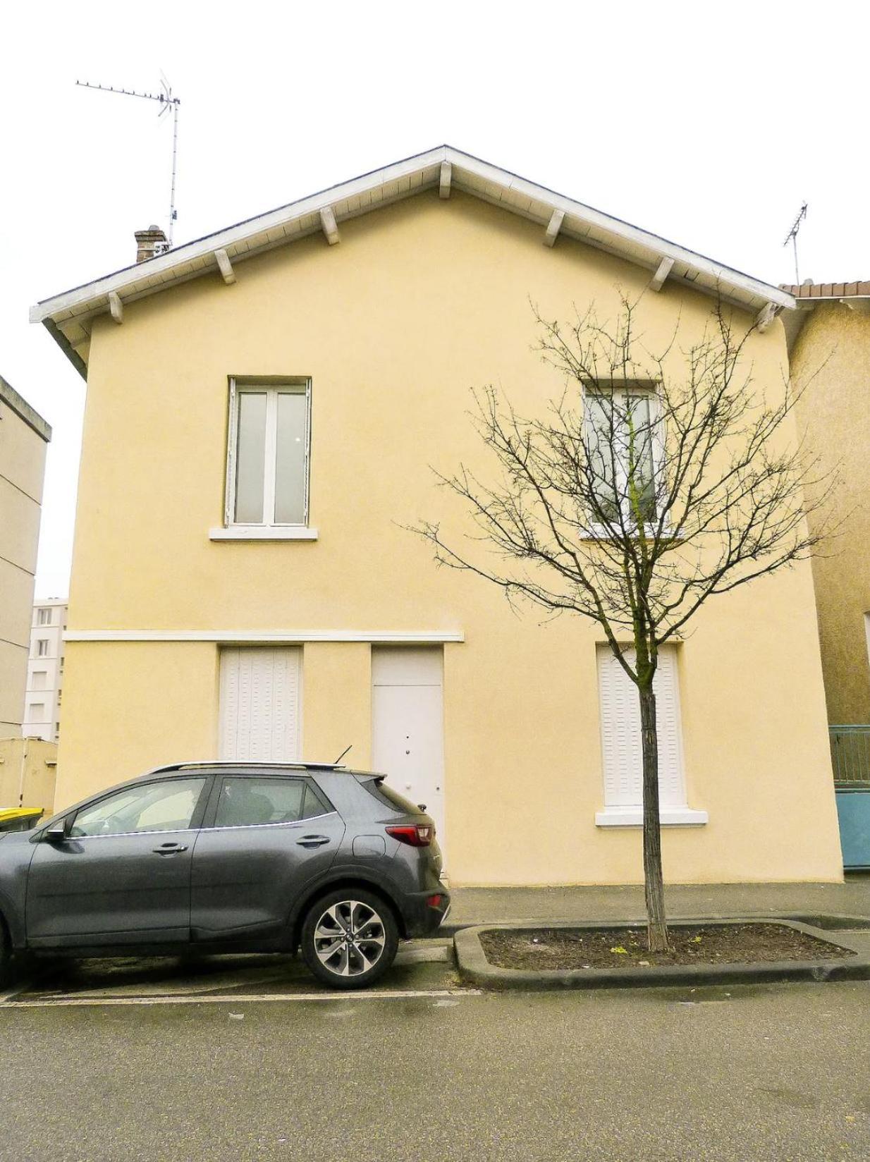 Ferienwohnung Blue Rent Bron Exterior foto